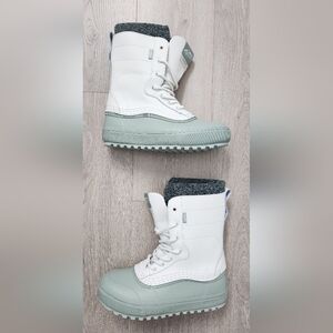 Vans MTE Standard Zip Winterized Waterproof Boot Women's Size 9 New MSRP $220 ❄️